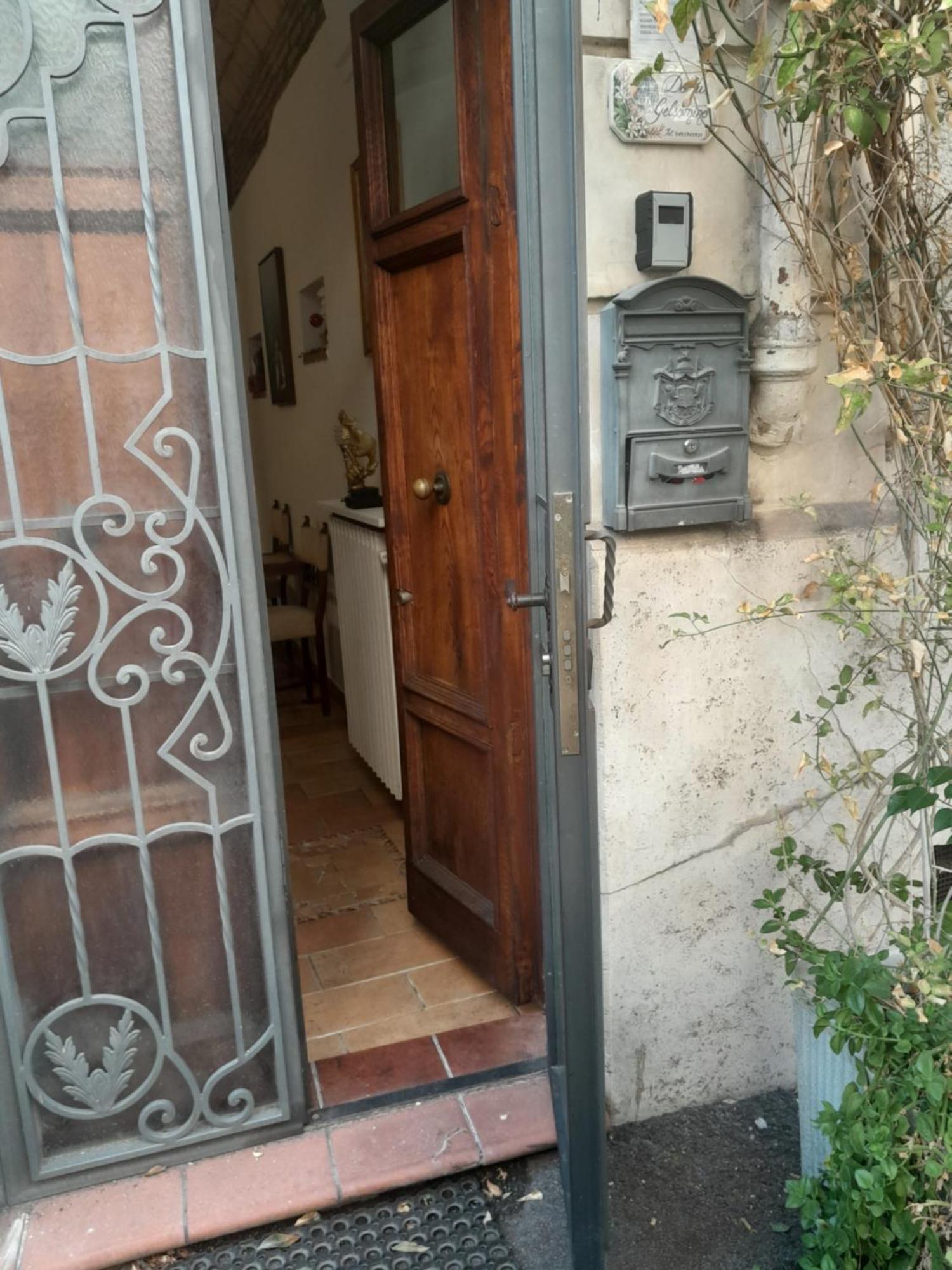 Apartament Domus Gelsomino Rzym Zewnętrze zdjęcie